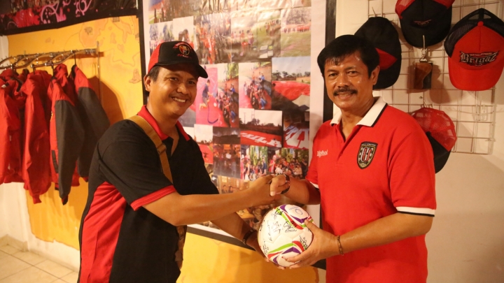 INDRA-SJAFRI-HADIRI-OPENING-BRIGAZ-MERCHANDISE-STORE