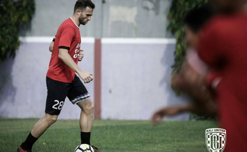 STATUSNYA MASIH DIANGGAP PEMAIN ASING DI ASIA, INI KOMENTAR SPASOJEVIC