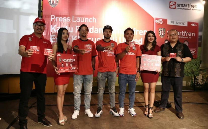 luncurkan-acara-smartfren